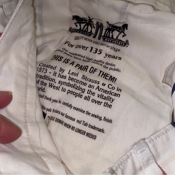 Levi's Red and Blue Flat Front Shorts - Picture 10 of 12